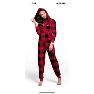 VICTORIA'S SECRET PINK Large Sherpa Hood Sleep One Piece Red Black Plaid #HR-2